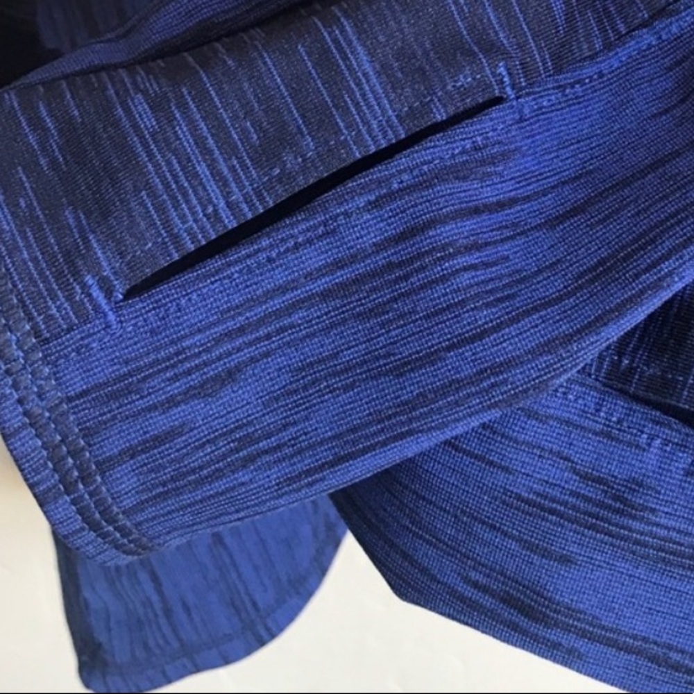 SOLD Athleta | Half Zip Jacket Pullover Blue/Black - Picture 5 of 7